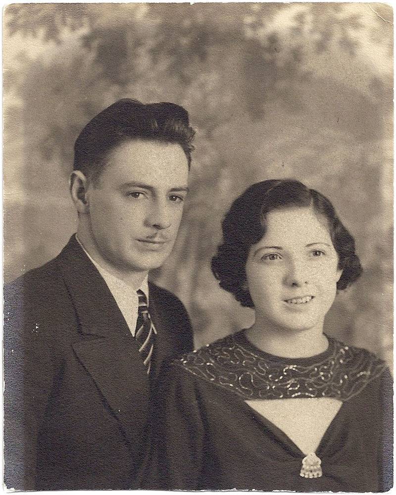 Otto Herman Reents and Shirley Alvira Peterson Reents - Wedding Photo.