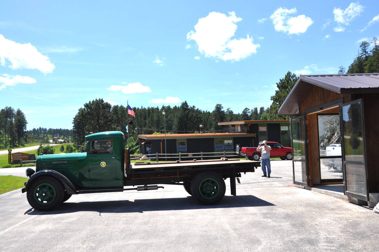 1935 GMC truck restored by Allen Goens