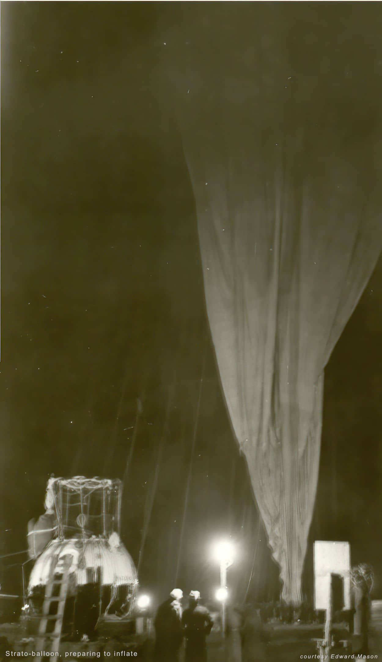 inflating Strato balloon