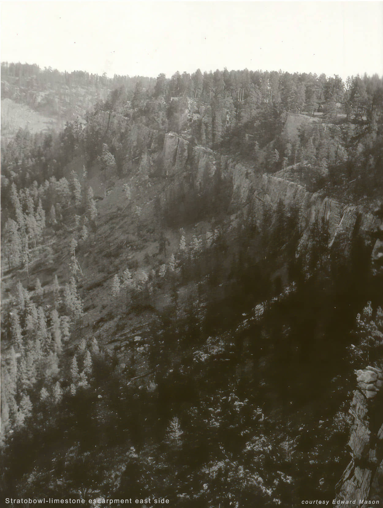 limestone escarpment east of Stratobowl