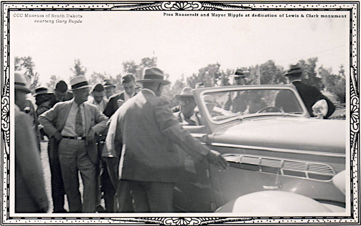 Pres Roosevelt, Mayor Hipple - dedication Lewis & Clark Monument