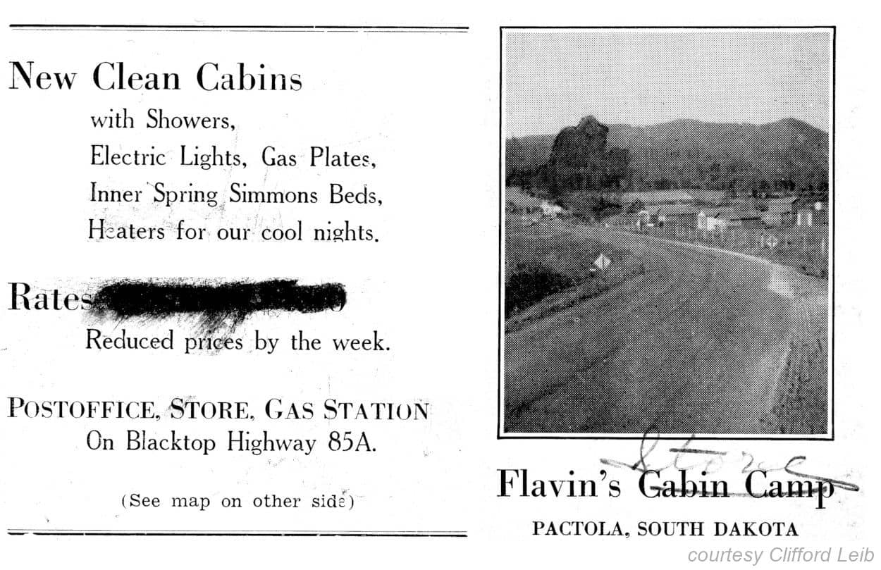 Flavens postcard - cabins and store