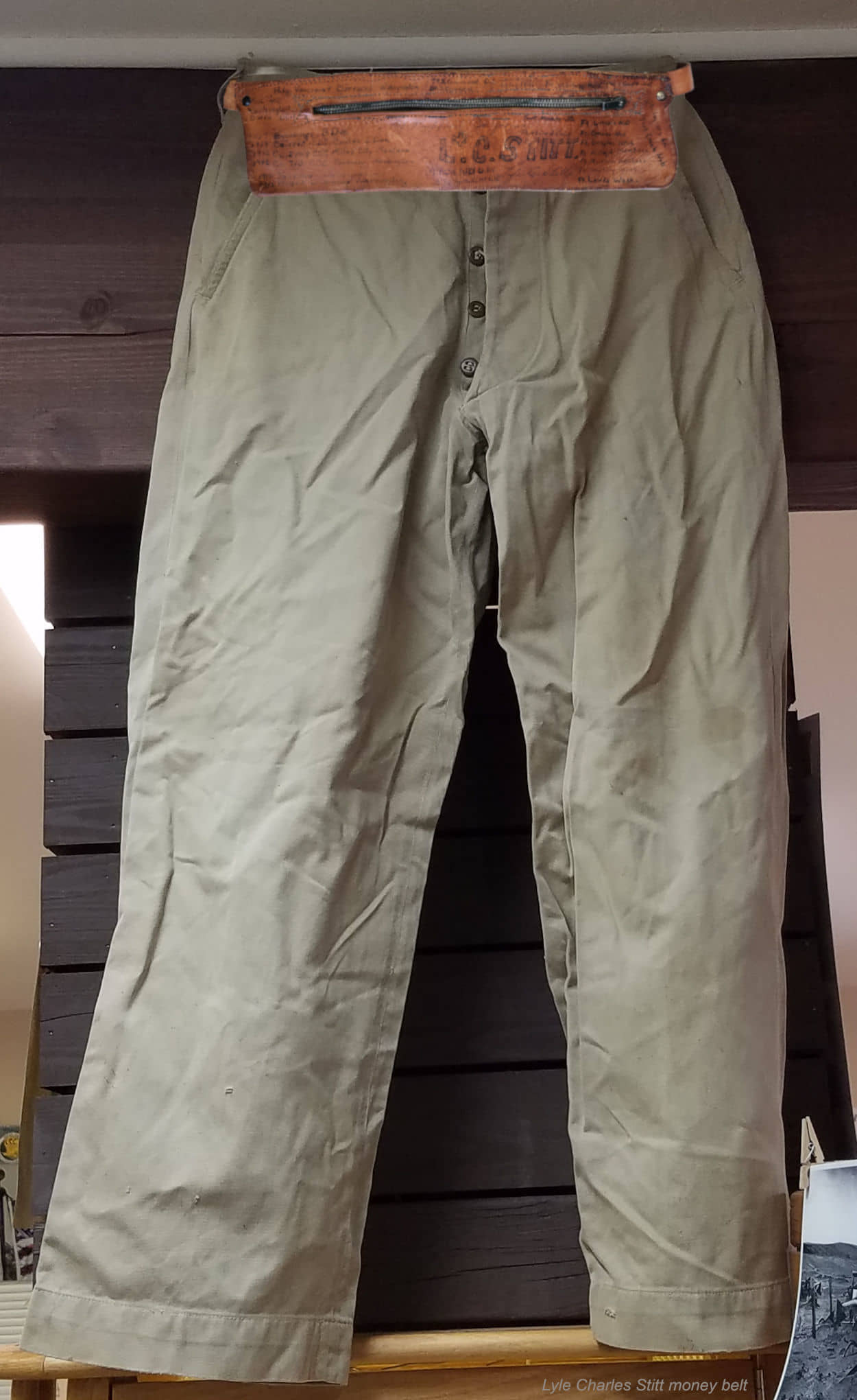 Belt scale on pants