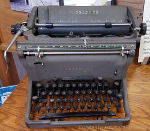 JB-424-typewriter-JB-424